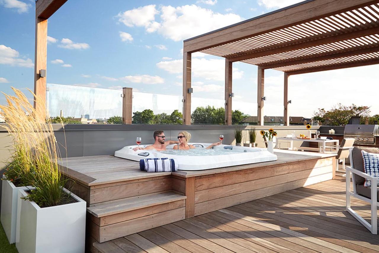 Pergola Jacuzzi Ideas