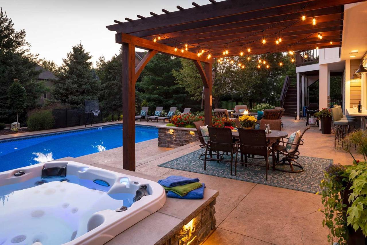 Pergola Jacuzzi Ideas