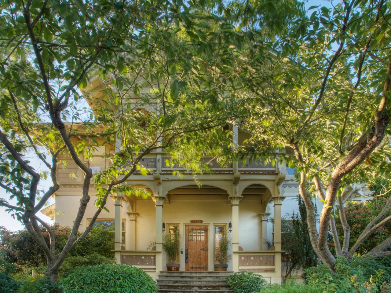 Pergola Attached To House Front Porches