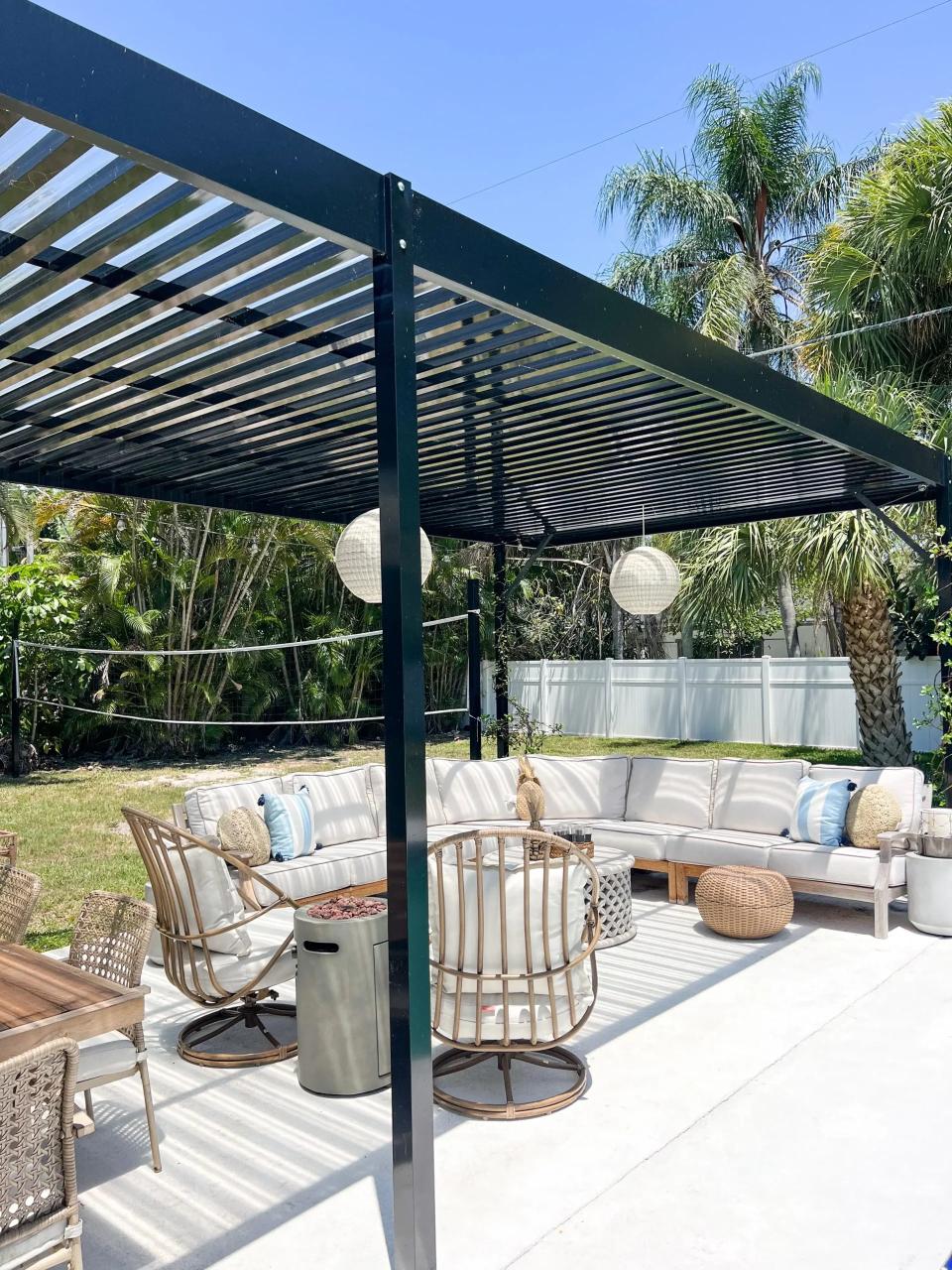 Pergola Decorations