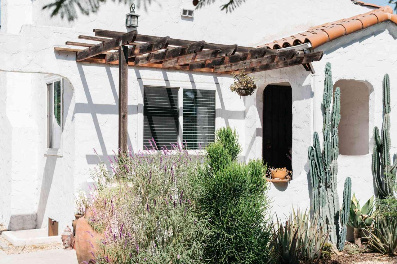 Pergola Attached To House Front Porches